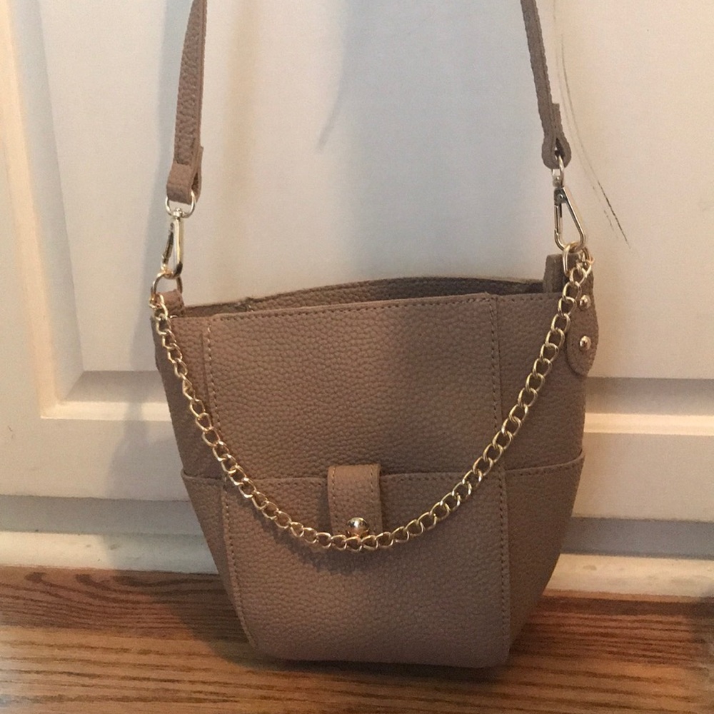 Bucket purse